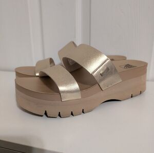 Reef Womens Sandals Size 9 Platform Gold Cushion Vista Higher Shoes